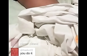 Girl on periscope shows off her fat botheration